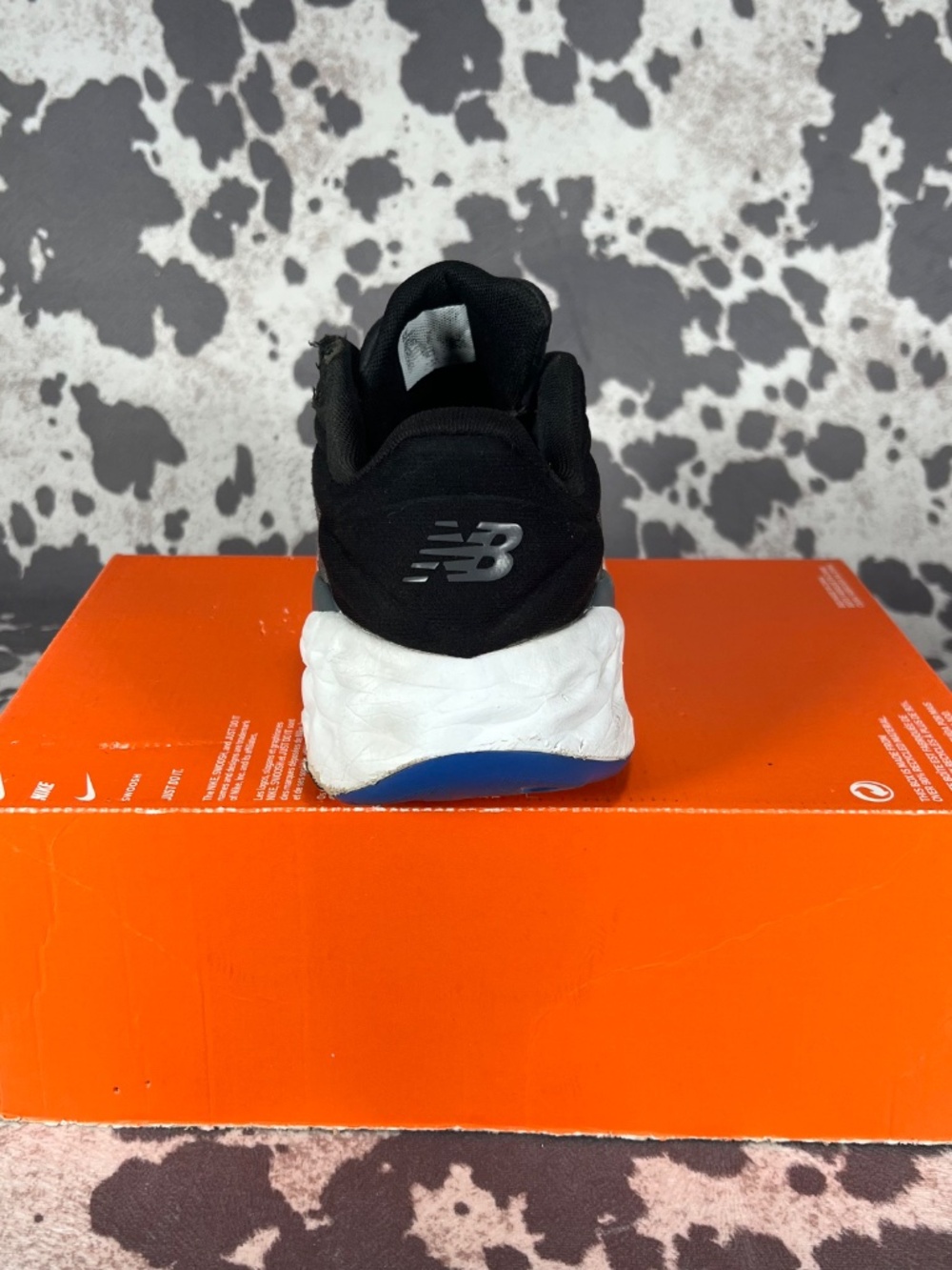 New Balance MEN'S FRESH FOAM 840 V1 FCE SZ. 9.5 - Picture 3 of 12